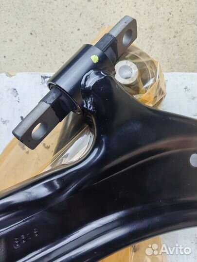 Передний правый рычаг для Renault Koleos