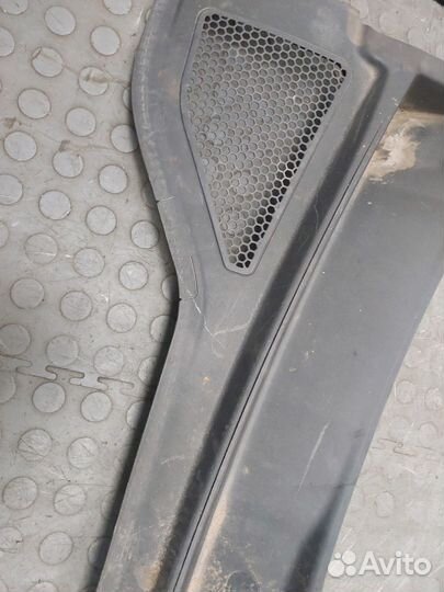 Жабо под дворники Audi A3 (8V), 2018