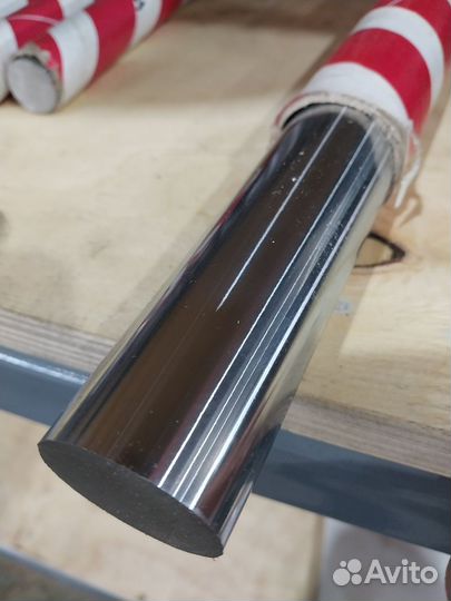 Шток цилиндра 25 мм ск45+твч