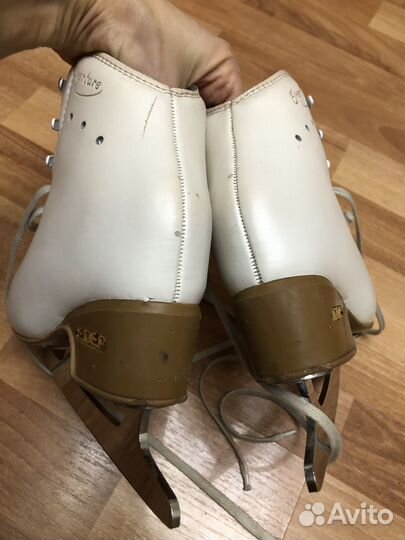 Фигурные коньки edea overture