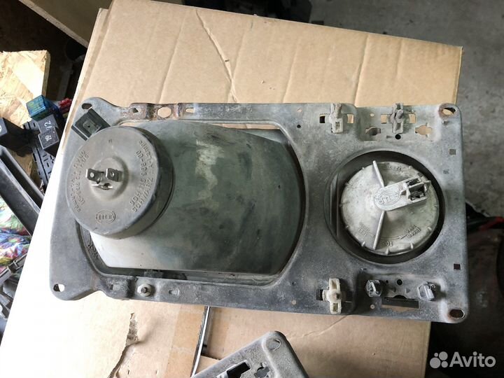 Фары Volkswagen b2