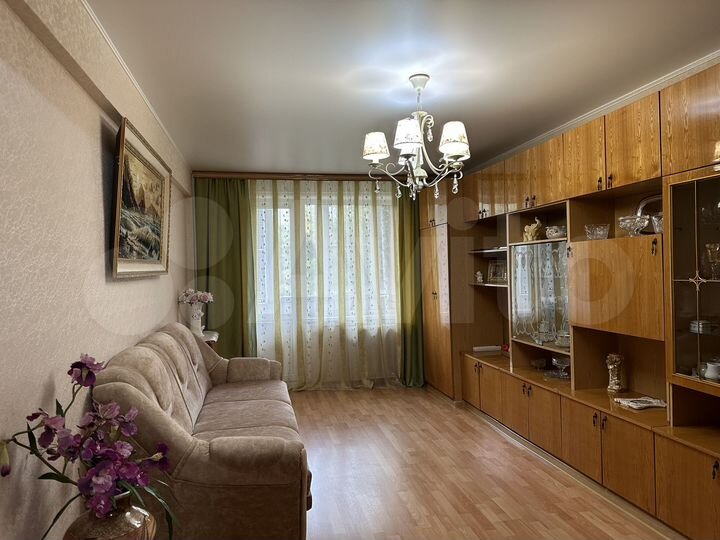 2-к. квартира, 52 м², 2/5 эт.