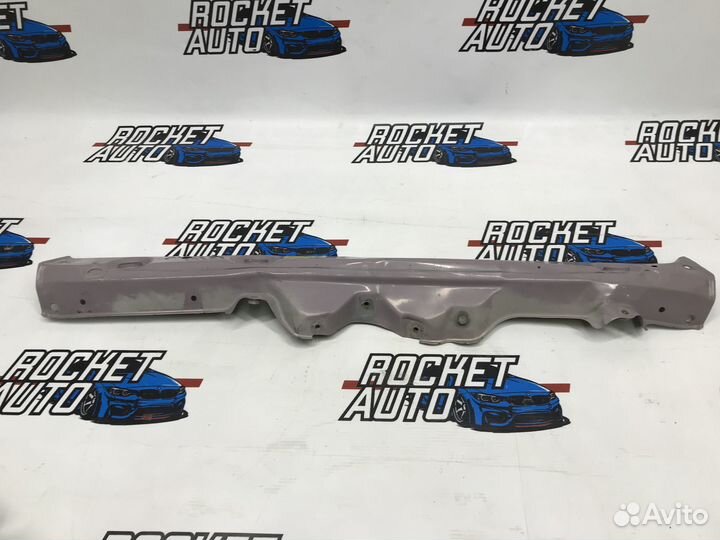 Рамка радиатора верхняя Toyota Vitz SCP10