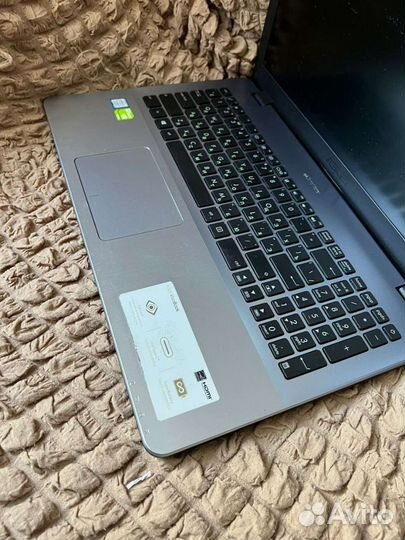 Asus vivobook x540 series, core I7