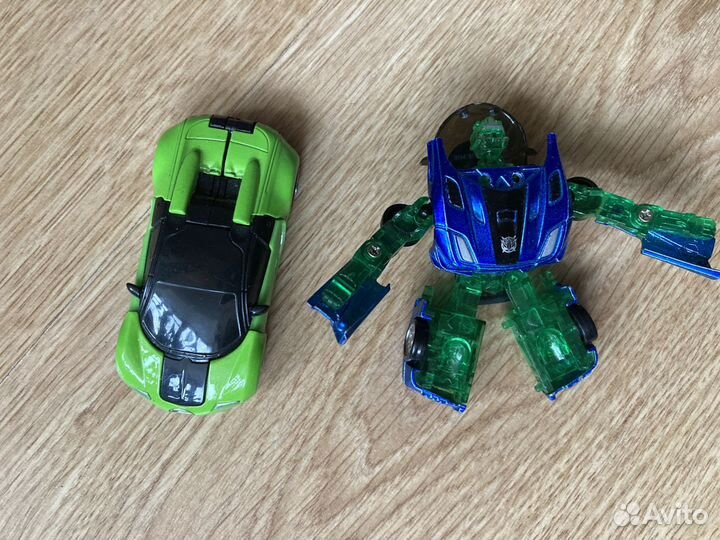 Робот тобот