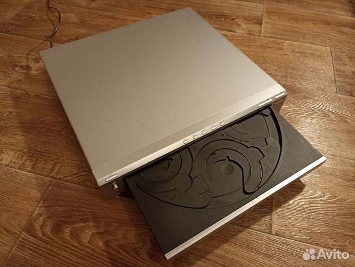 CD/DVD плеер Sony DVP-NC66K