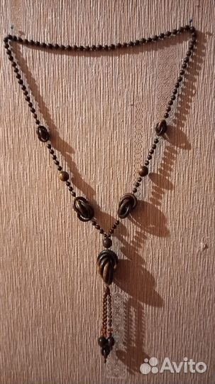 Бусы из дерева