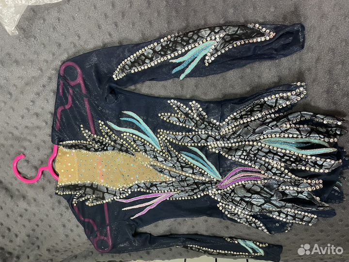 Костюм для художественной гимнастики на 4-5 лет