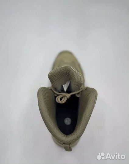 Трекинговые ботинки