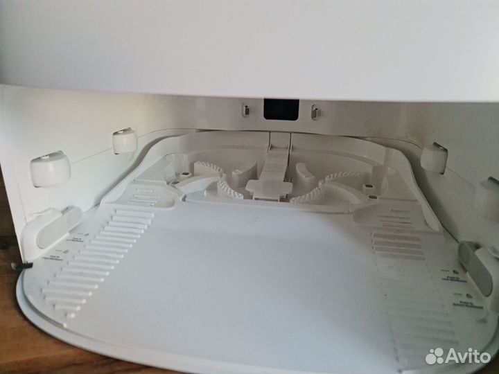 Робот пылесос моющий Dreame w10