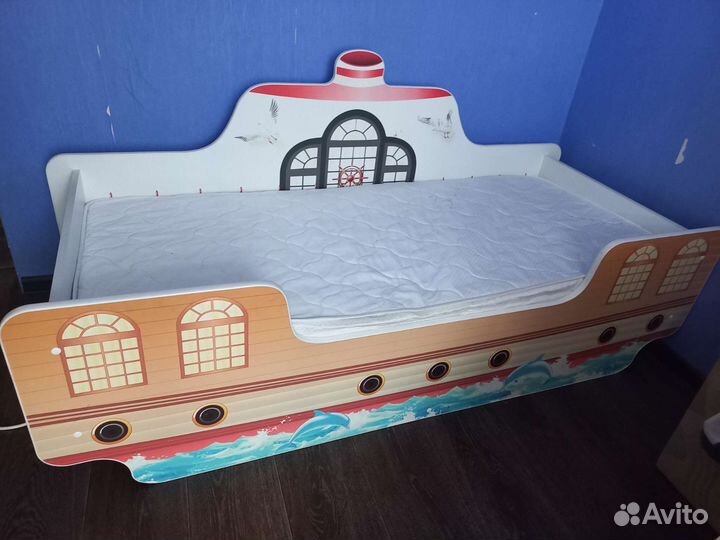 Кровать детская