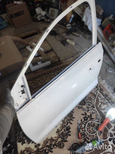 Дверь водительская на volkswagen polo mk5