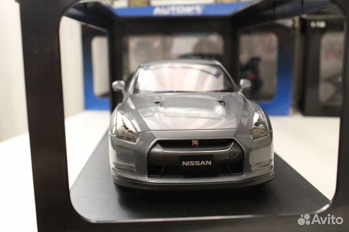 Nissan GT-R r35 Autoart 1/18 1:18