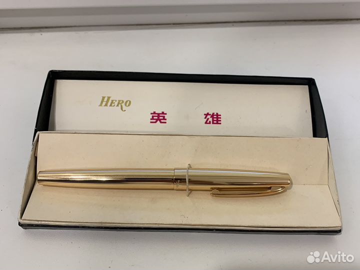 Перьевая ручка hero