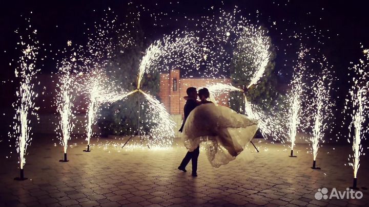 Холодные фонтаны. Тяжелый дым. Сердца