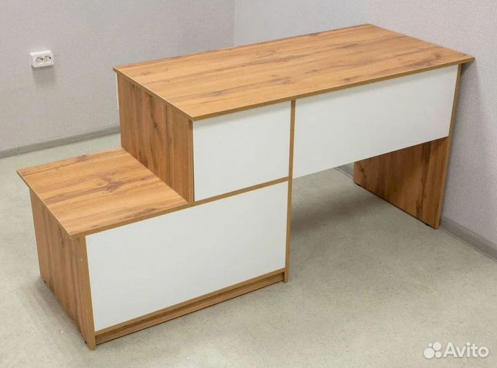 Письменный стол в офис Свифт Дуб Крафт/Белый