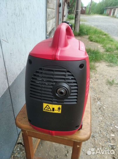 Бензогенератор Honda