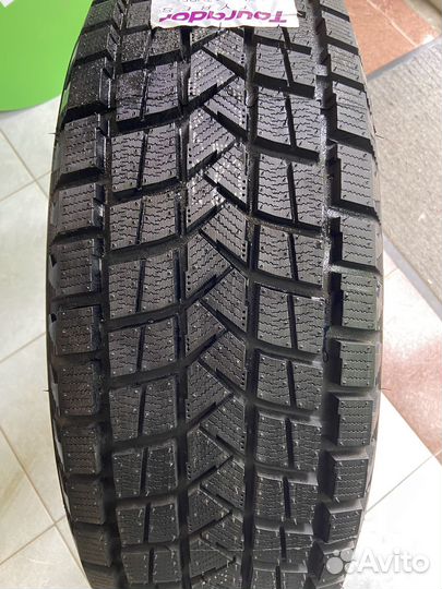 Tourador Winter Pro TSS1 235/60 R18 107T