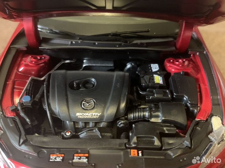 Модель новая.1/18.Mazda CX-4