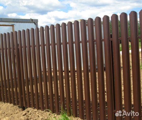 Штакетник металлический, в наличии и под заказ