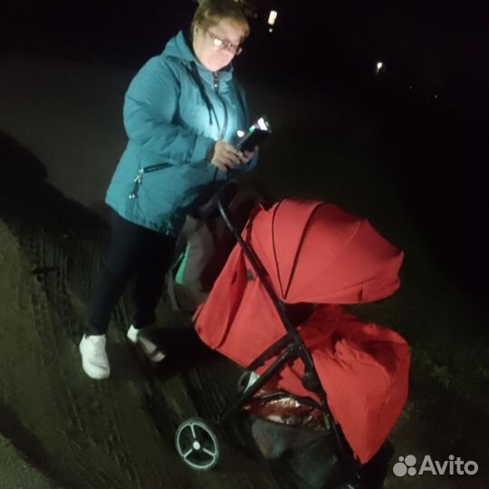 Коляска прогулочная