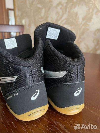 Борцовки asics