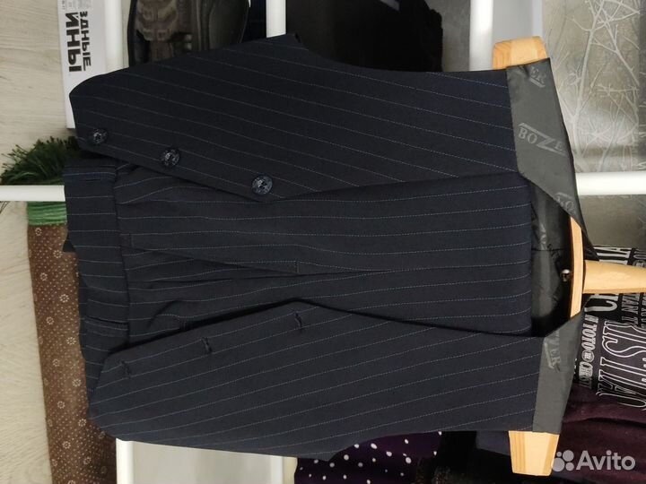 Костюм тройка классический