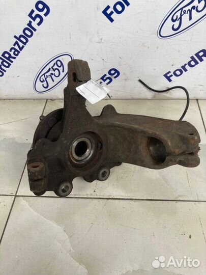 Кулак поворотный передний левый Ford Focus 3 CB8