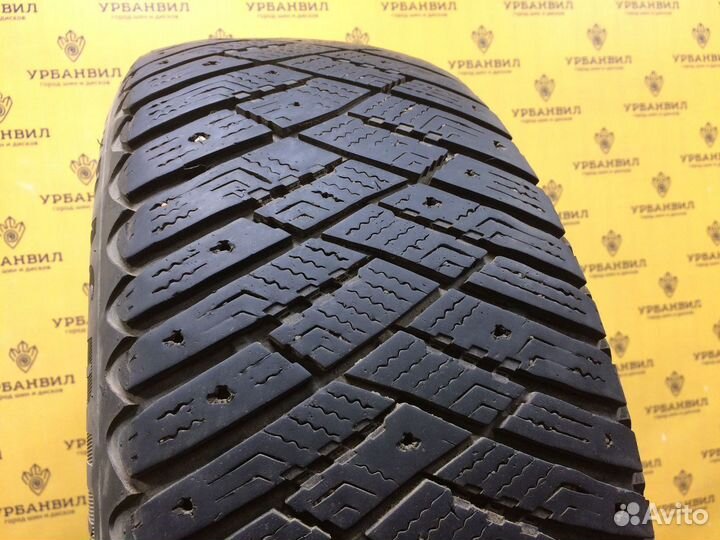 Goodyear Ultragrip Ice Arctic 205/55 R16 94T