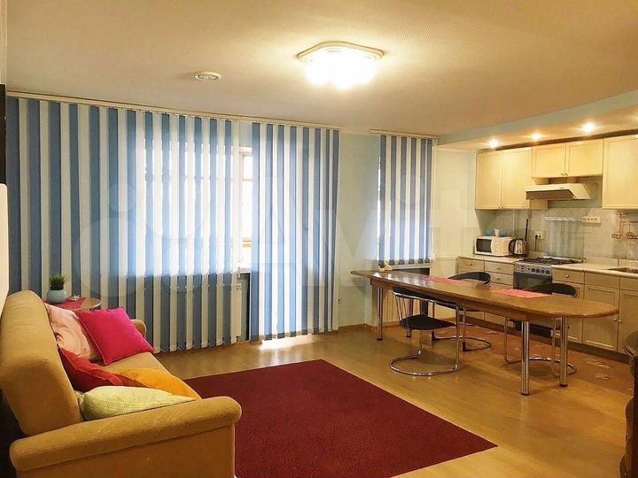 2-к. квартира, 56 м², 2/5 эт.