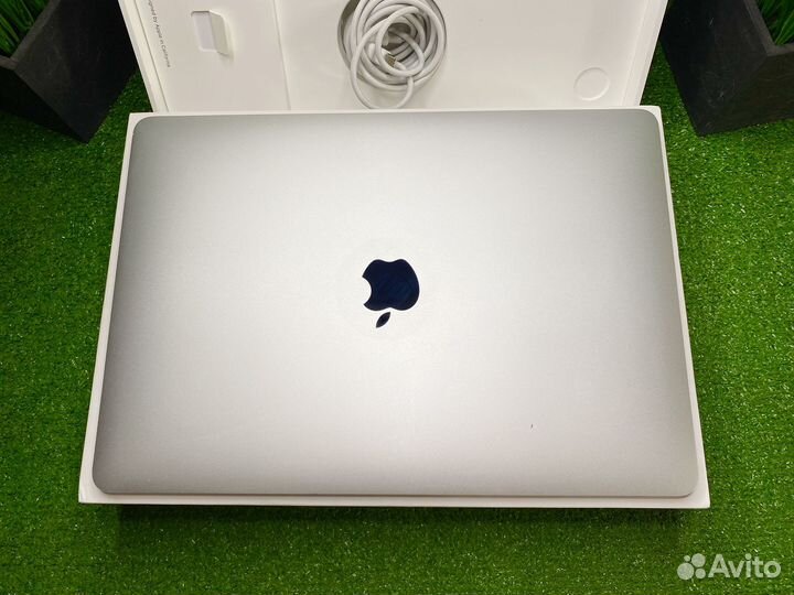 MacBook Air 13 2019 8gb 128gb Полный комплект