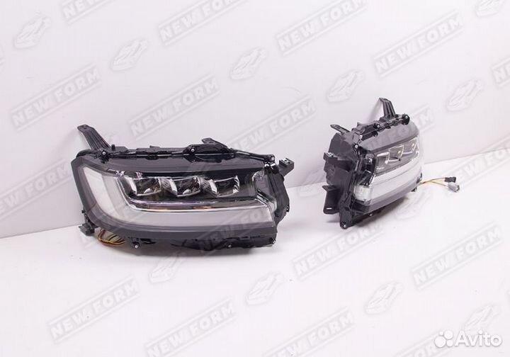 Фары передние Toyota Land Cruiser 300