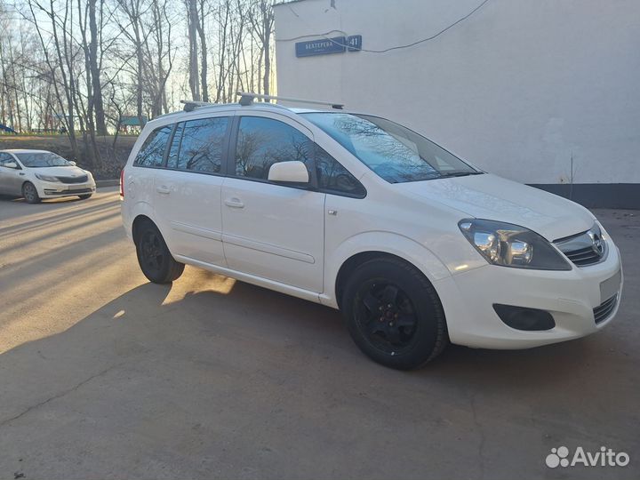 Opel Zafira 1.8 МТ, 2013, 206 000 км