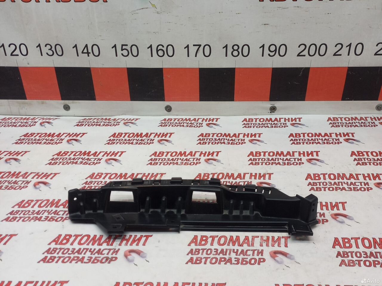 Кронштейн фары правый Джили Монжаро