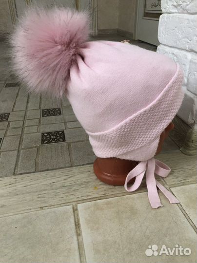 Теплая осенняя шапка на 3 года для девочки