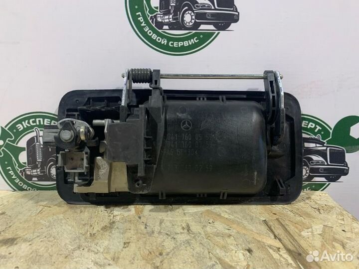 Дверная ручка правая Mercedes Actros