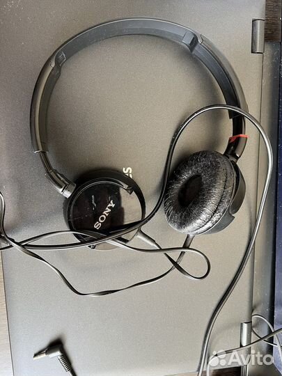 Наушники Sony