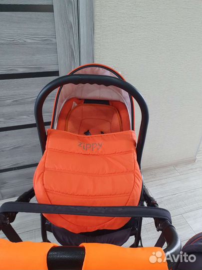 Коляска zippy 3 в 1