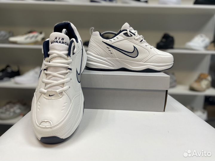 Кроссовки Nike Air Monarch