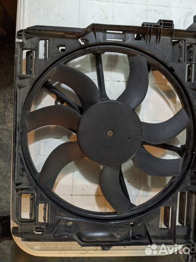 Вентилятор охлаждения на BMW f01 730d m57 245л