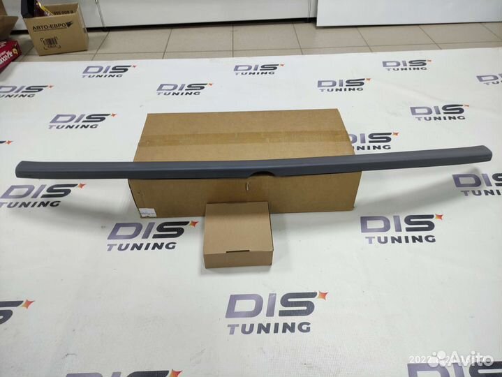 Спойлер крышки багажника на Mercedes CLS w218