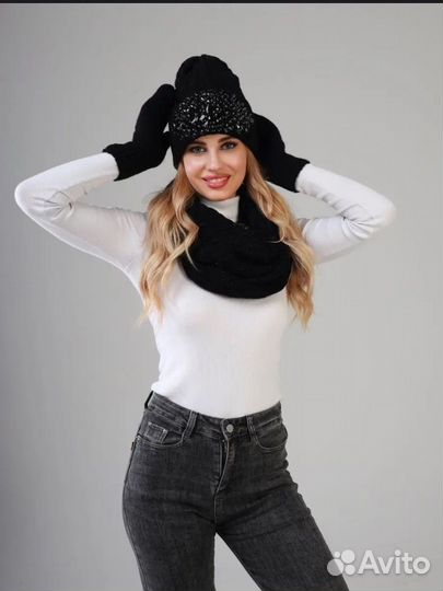 Шапка вязанная женская и снуд