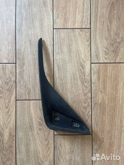 Накладка бампера задняя левая Toyota C-Hr 1 С 2016