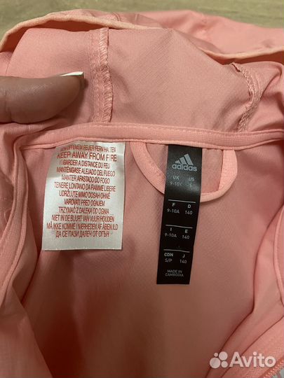 Новая ветровка adidas (original) девочка 140