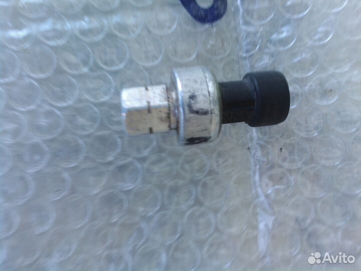 Опель Астра J датчик давления кондиционера