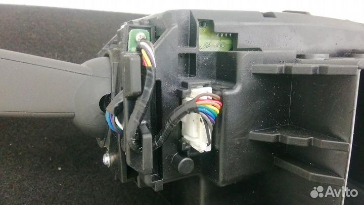 Переключатель поворотов подрулевой Volvo V60