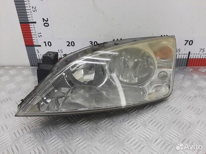 Фара передняя для Ford Mondeo 3 1435624