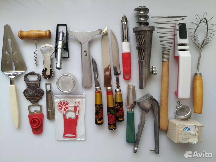 Кухонные аксессуары СССР. Солонка, штопор, ситечко