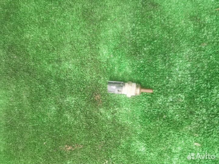 Датчик температуры охлаждающей жидкости Mitsubishi