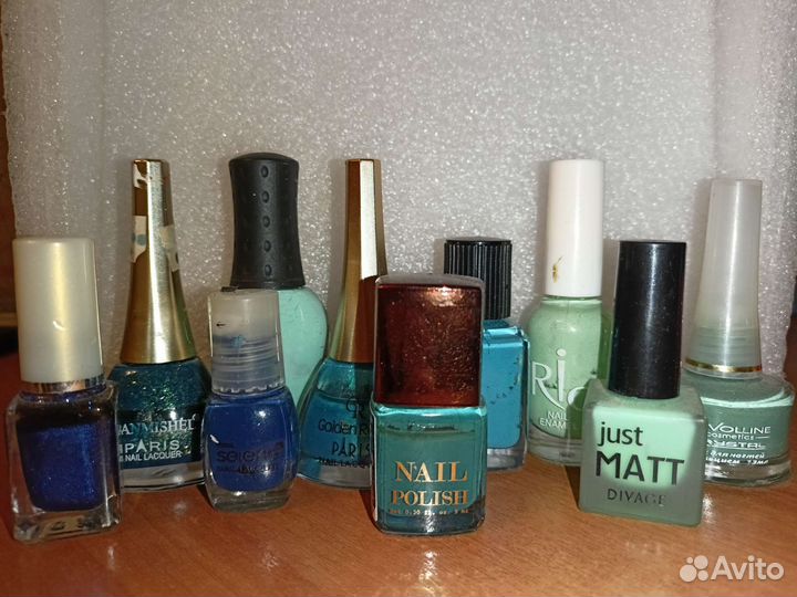 Лак для ногтей пакетом